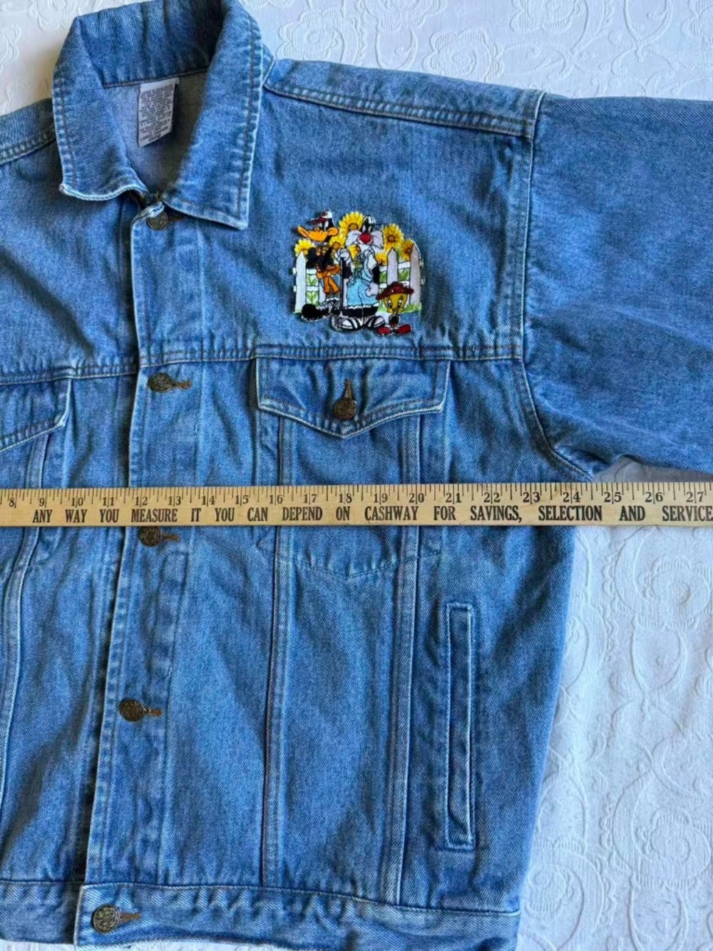 Vintage Denim Jacket Looney Tunes Embroidery Size L - Picture 5 of 6
